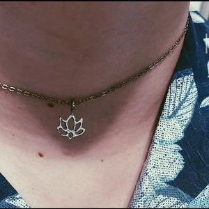 Locus Metal Choker